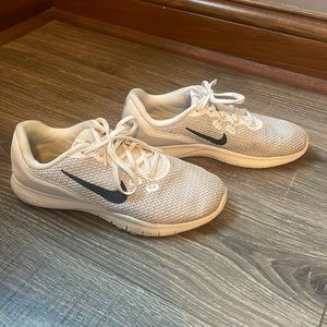 Nike flex TR 7